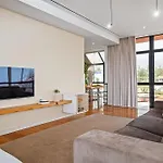 Penthouse Lido By Homie Daire *